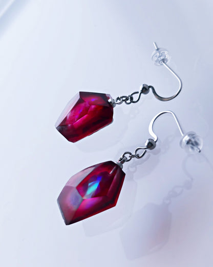 Frames Dangle Earrings / Fragment / Alice in Wonderland_Red 7-a