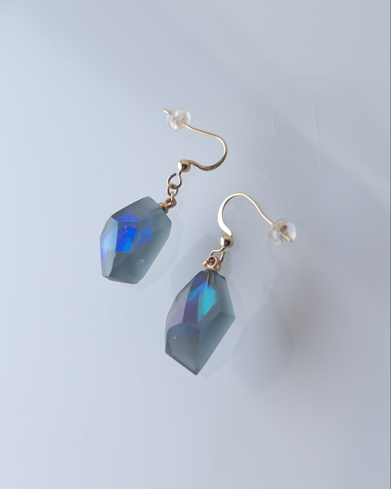 Frames Dangle Earrings / Fragment /Alice in Wonderland_Frost Blue-Gray 7-c