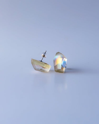Frames Earrings / Fragment / Interchangeable / Hydrangea Dreamscape-Faded Mirage Frost