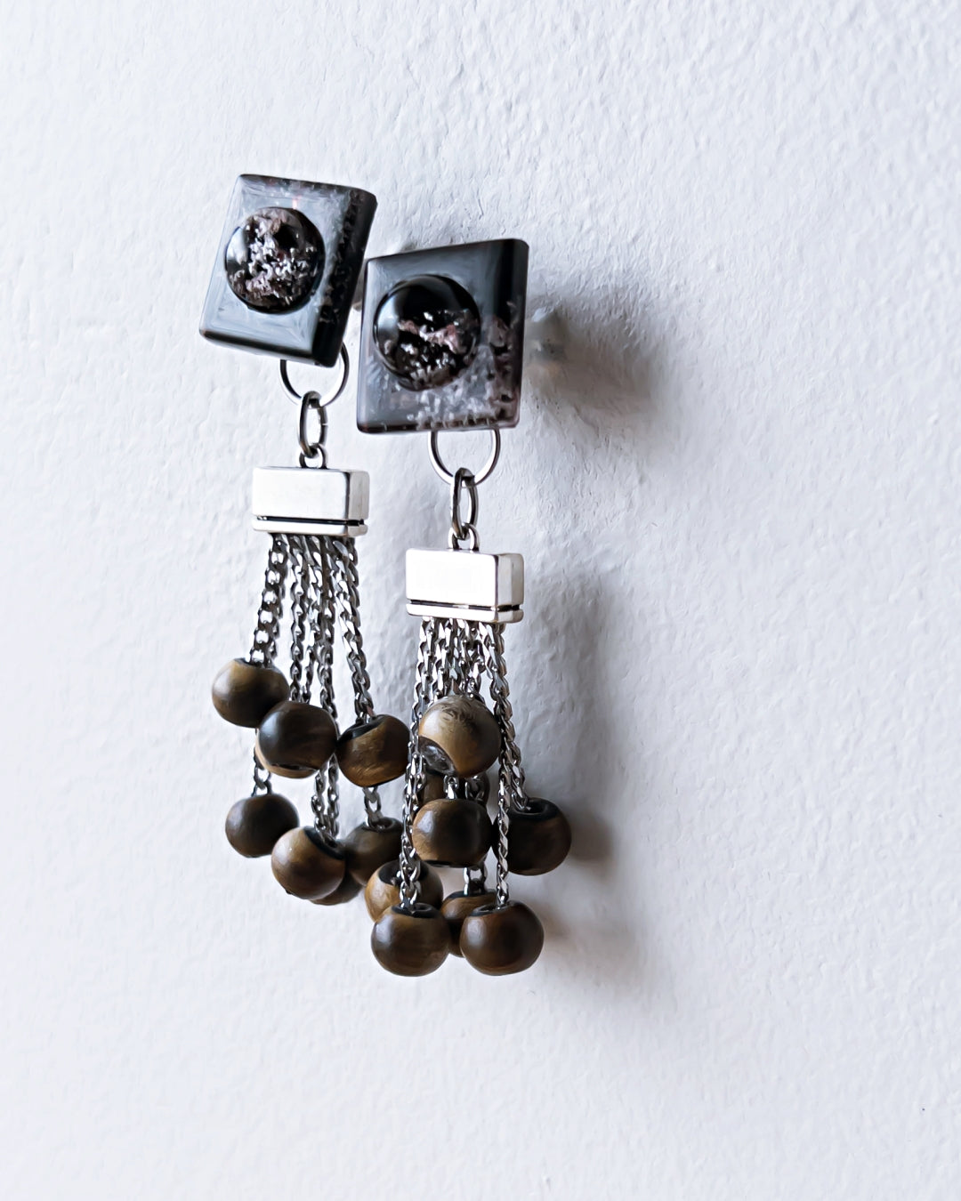 Bugs Eye 2way Earrings / Interchangeable / Macro View