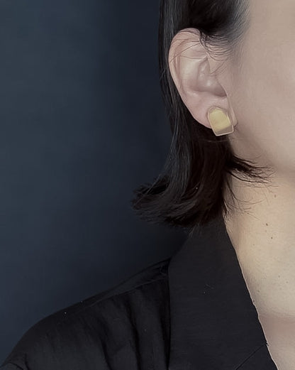 Frames Earrings / Fragment / Interchangeable / Hydrangea Dreamscape-Faded Mirage Frost