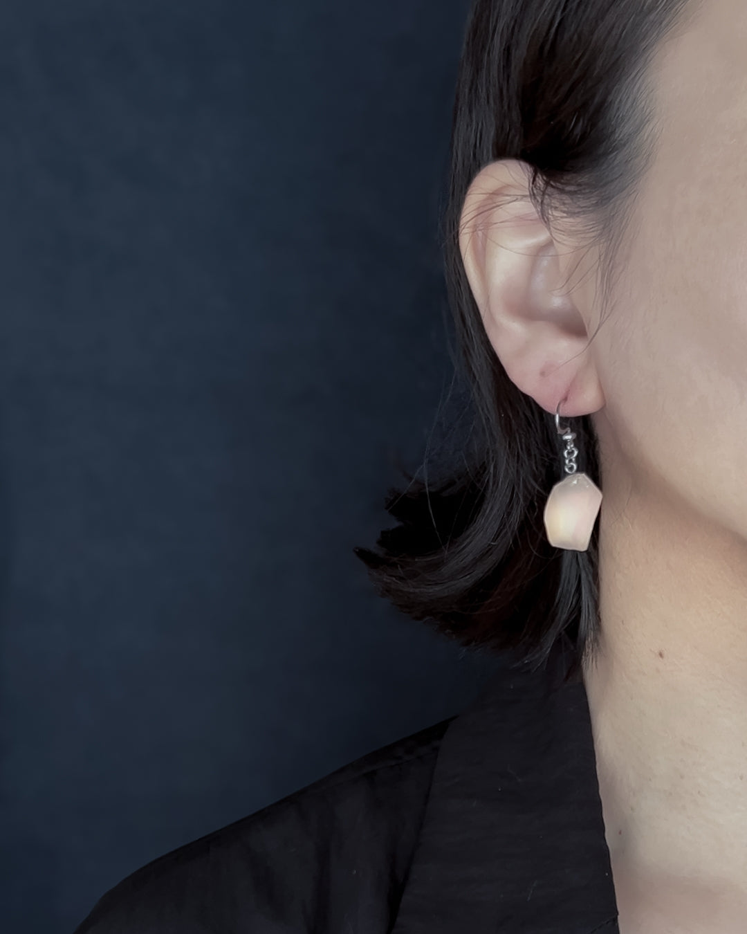 Frames Dangle Earrings / Fragment / Hydrangea Dreamscape-Faded Mirage Frost