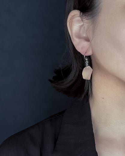 Frames Dangle Earrings / Fragment / Hydrangea Dreamscape-Faded Mirage Frost