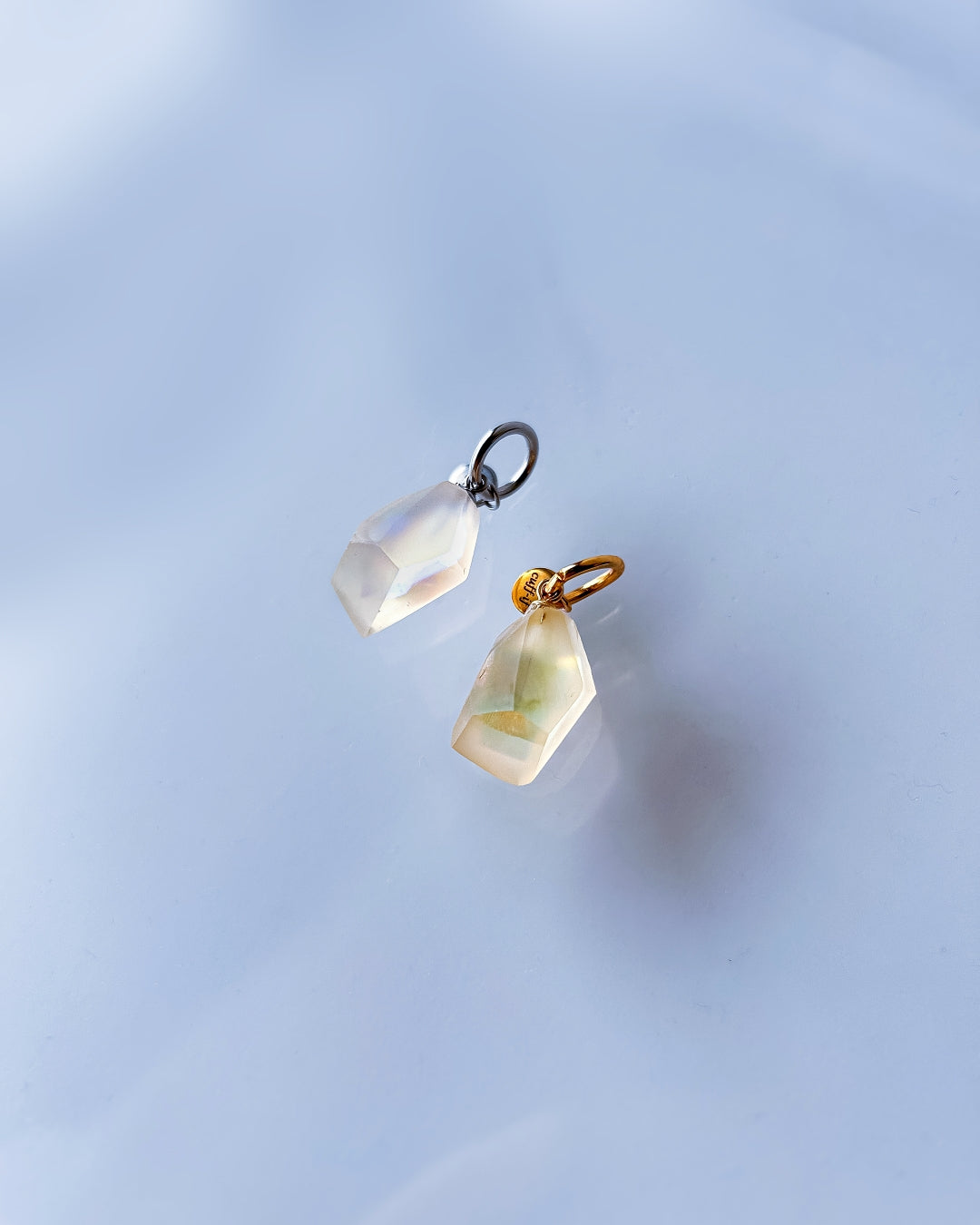 Frames 着せ替えチャーム / Fragment / Interchangeable / Hydrangea Dreamscape-Faded Mirage Frost