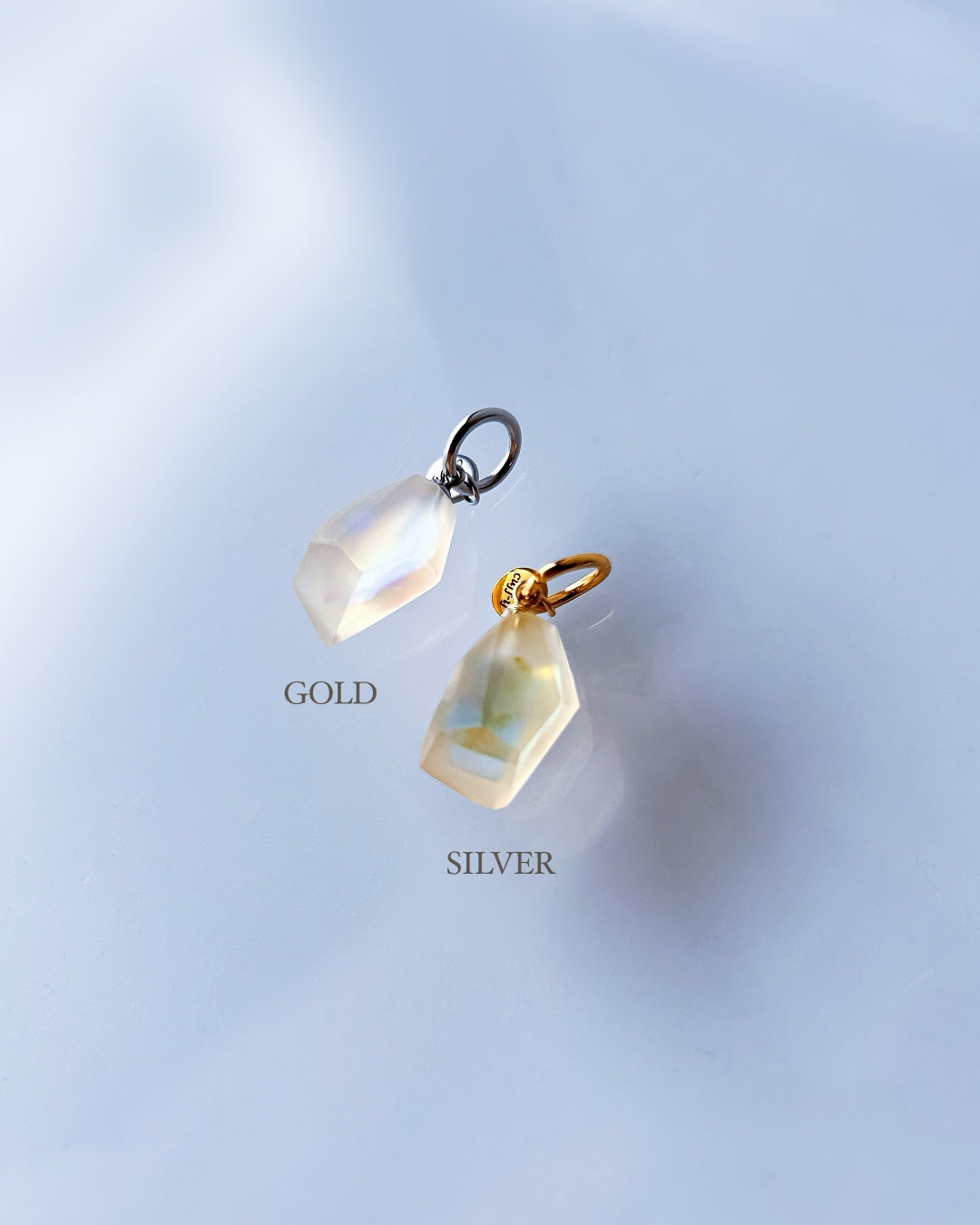 Frames 着せ替えチャーム / Fragment / Interchangeable / Hydrangea Dreamscape-Faded Mirage Frost