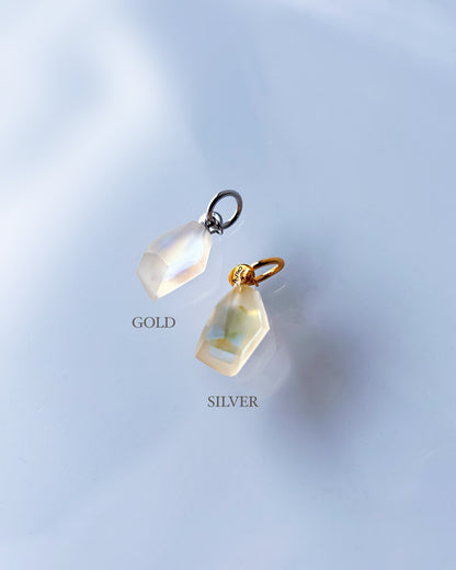 Frames 着せ替えチャーム / Fragment / Interchangeable / Hydrangea Dreamscape-Faded Mirage Frost