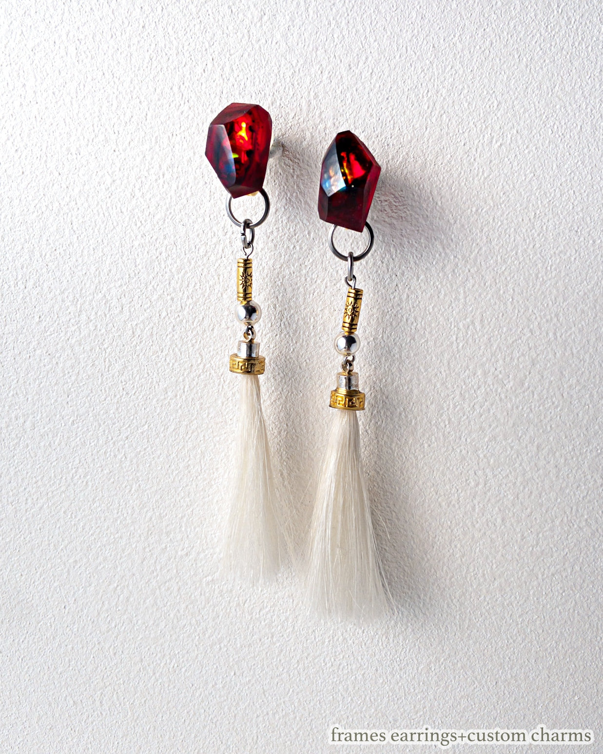 Frames earrings/crystals/Alice in wonderland_red 7-a